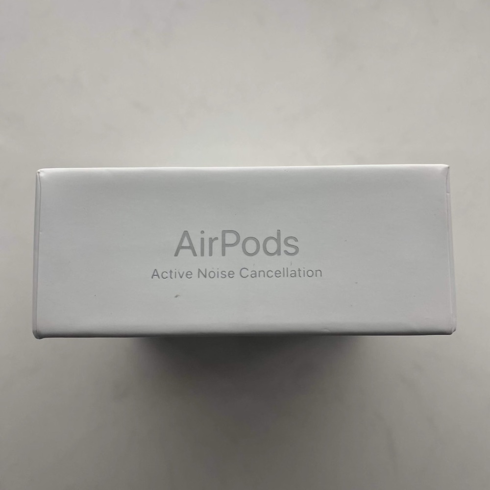 AirPods 4th Gen with ANC - Picture 2 of 5